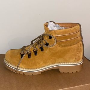 Montelliana Suede Hiking Boots